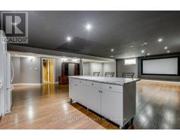 85 PRINCE OF WALES GATE - 32