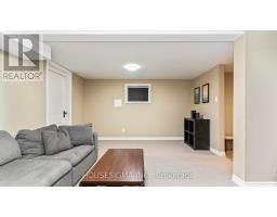33 CARLTON AVENUE - 25