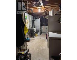 639 GRIFFITH STREET - 13