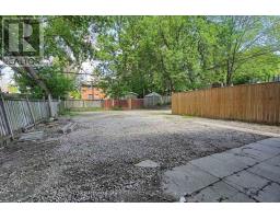 18.5 ADELAIDE STREET S - 32