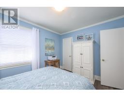 25 ABBOTT STREET - 13