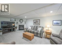 25 ABBOTT STREET - 23