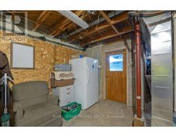 6 JOYCE STREET - 32