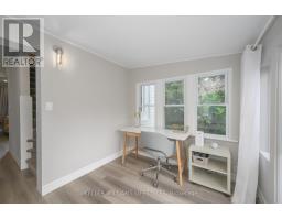 30 WALBROOK CRESCENT - 12