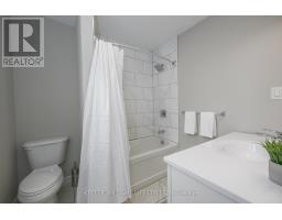 30 WALBROOK CRESCENT - 13