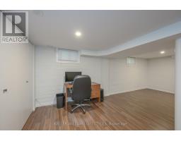 30 WALBROOK CRESCENT - 21