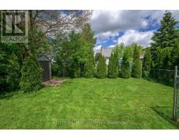 30 WALBROOK CRESCENT - 27