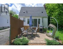 30 WALBROOK CRESCENT - 29