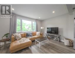30 WALBROOK CRESCENT - 5