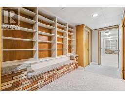 1514 STONEYBROOK CRESCENT - 35