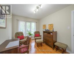 48 - 572 THISTLEWOOD DRIVE - 17