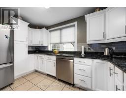 892 LONDON ROAD - 12