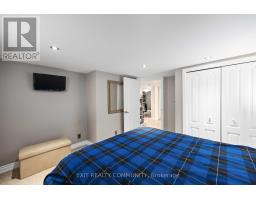 892 LONDON ROAD - 32