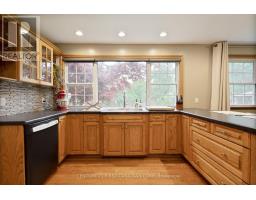 638 MIDDLEWOODS DRIVE - 11