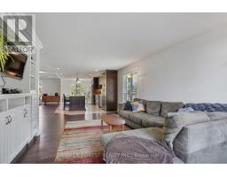 22 VILLAGE GATE CRESCENT - 17