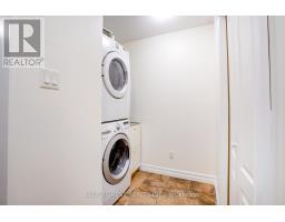 22 VILLAGE GATE CRESCENT - 26