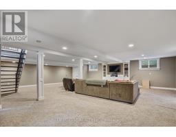 22 VILLAGE GATE CRESCENT - 28