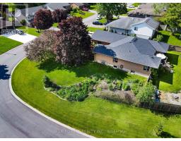 22 VILLAGE GATE CRESCENT - 47