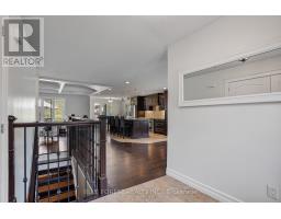 22 VILLAGE GATE CRESCENT - 6