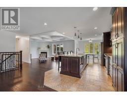22 VILLAGE GATE CRESCENT - 8