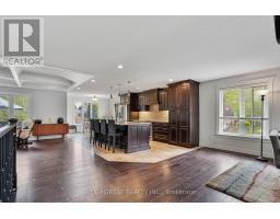 22 VILLAGE GATE CRESCENT - 9