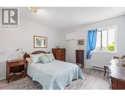 317 - 440 WELLINGTON STREET - 23
