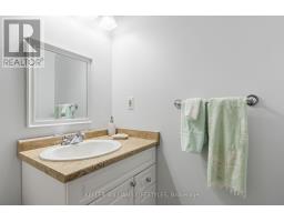 317 - 440 WELLINGTON STREET - 30