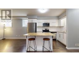 25 - 3200 SINGLETON AVENUE - 6