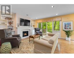 41 HAMPTON CRESCENT - 12