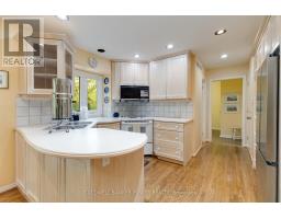 41 HAMPTON CRESCENT - 17