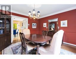 41 HAMPTON CRESCENT - 21