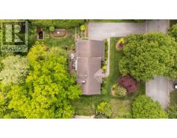 41 HAMPTON CRESCENT - 46
