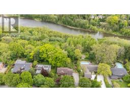 41 HAMPTON CRESCENT - 47
