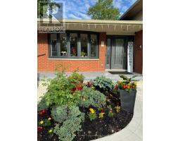 55 ST LAWRENCE PLACE - 3