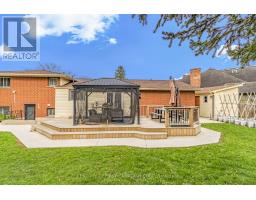 55 ST LAWRENCE PLACE - 32