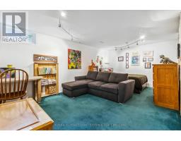 11 - 160 CONWAY DRIVE - 32
