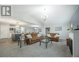 27 FOXTAIL LANE - 19