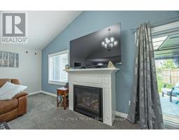 27 FOXTAIL LANE - 21