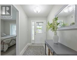 27 FOXTAIL LANE - 5