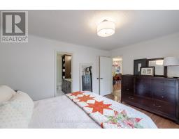20 - 50 FIDDLERS GREEN ROAD - 31