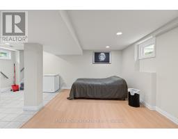 52 BEATTIE AVENUE - 29