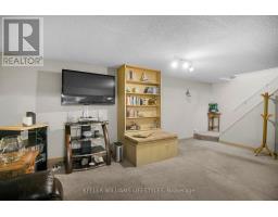 35 EDMUNDS CRESCENT - 25