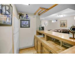 35 EDMUNDS CRESCENT - 27