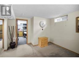 35 EDMUNDS CRESCENT - 29