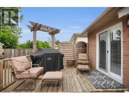 35 EDMUNDS CRESCENT - 39