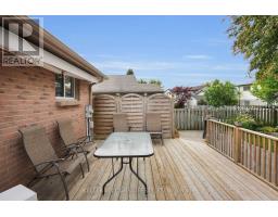 35 EDMUNDS CRESCENT - 40