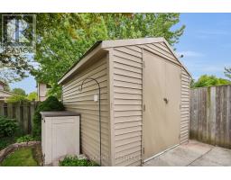 35 EDMUNDS CRESCENT - 44