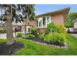 35 EDMUNDS CRESCENT - 6