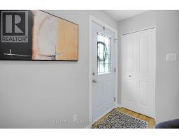 35 EDMUNDS CRESCENT - 9