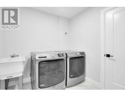 29 - 414 OLD WONDERLAND ROAD - 28
